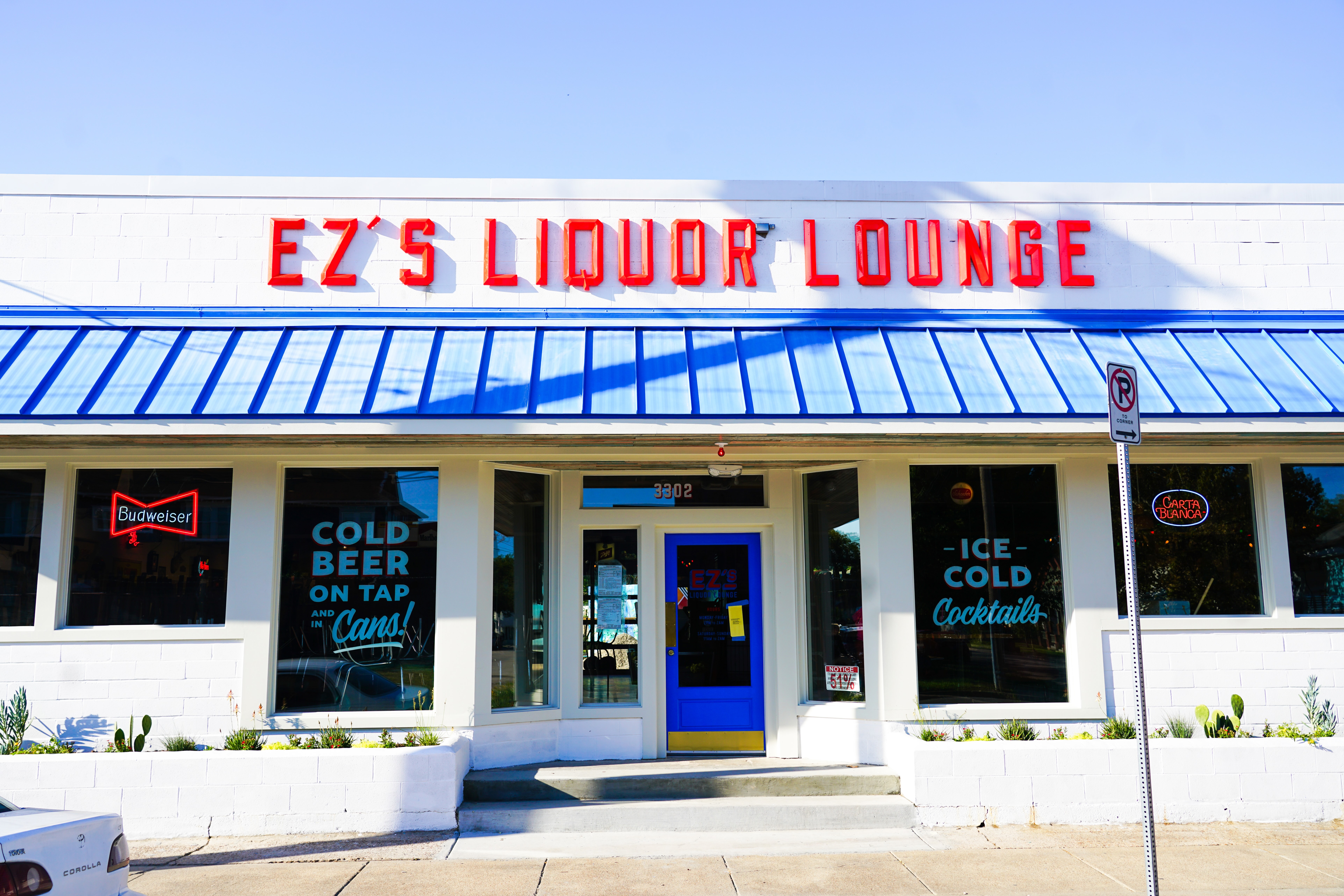 EZ's Liquor Lounge photo 1