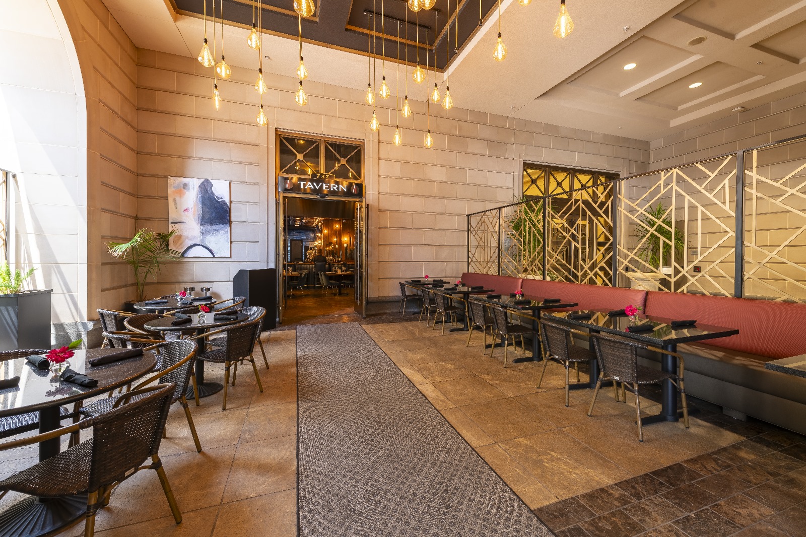 Tavern by Hearsay photo 1